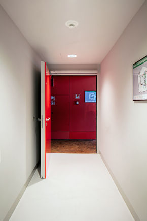 GEZE Powerturn F/R with GC 342 laser scanner The largest science centre in Germany, the experimenta in Heilbronn. Equipped with innovative GEZE technology, it offers its visitors a unique world of knowledge and experience.