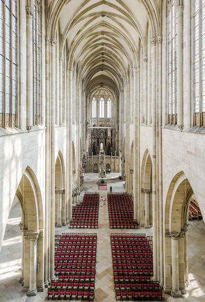 Interior view of the Magdeburg Cathedral © Stefan Dauth / GEZE GmbH