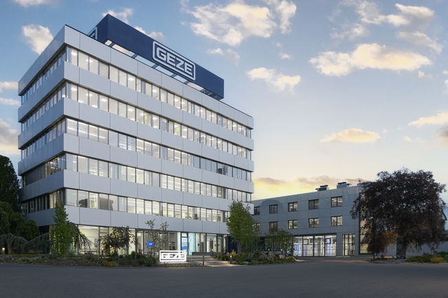 Exterior view building headquarters GEZE Leonberg