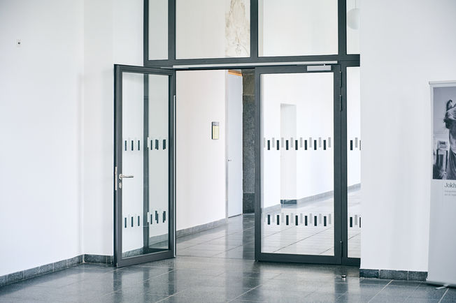 TS 5000 R-ISM，曼海姆城堡大学 曼海姆城堡大学双扇门上的闭门器 TS 5000 R-ISM