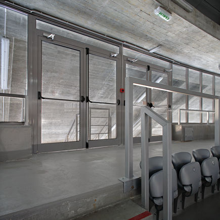 Door closer TS 1500 Overhead door closer TS 1500, with hold-open arm, hinge side, transom installation. Installed at Sports Hall in Zadar, Croatia.