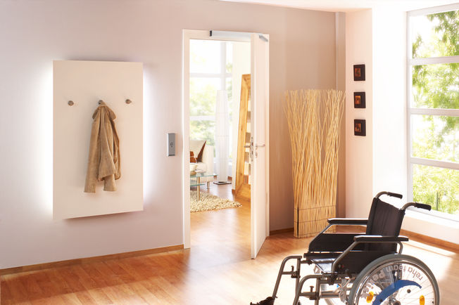 平开门机 ECturn 带肘触开关 LS990 自动平开门机 ECturn，用于无障碍进入单扇门，电闭锁和障碍物探测功能通过触摸检测障碍物，并停止打开和关闭过程