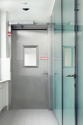 平开门机 - TSA 160 NT F + 烟感开关控制单元 - RSZ 5, Generali 用于具有推即走功能和遇阻回弹的单扇防火隔烟门的电液平开门机。