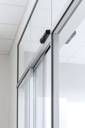 Slimdrive SL NT + GC 363 + LED 传感器探头 Slimdrive SL NT + GC 363 + LED 传感器探头的安装情况