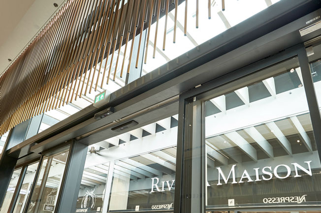 自动平移门机 Slimdrive SL-NT, Arnstorf阿姆斯特丹的 Gelderlandplein 购物中心 自动直线型平移门系统 设计线低、清晰