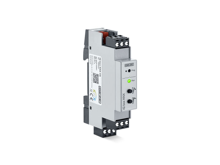 IQ box KNX Top hat rail variant for installation on a TS35 top hat rail. Space needed 18 mm (1 HU)