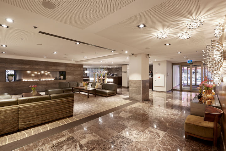 Interior view of the lobby of the Amsterdam Marriott Hotel