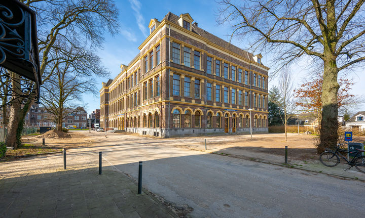 Exterior view of the HBS Kampen school building