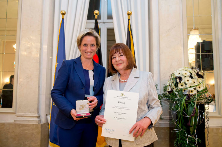 Awarding of the 2017 Economic Medal