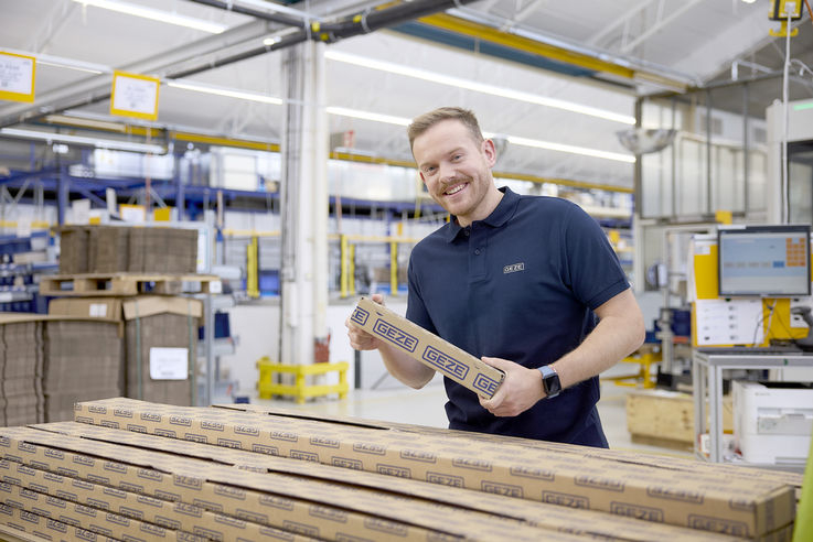 Production employee at GEZE GmbH