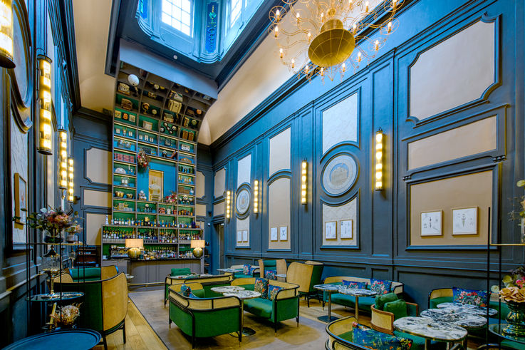  - Hotel bar