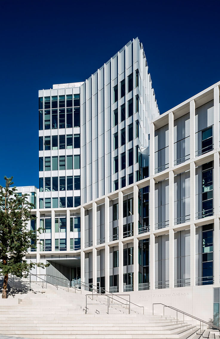 Exterior shot of the City of Glasgow College.