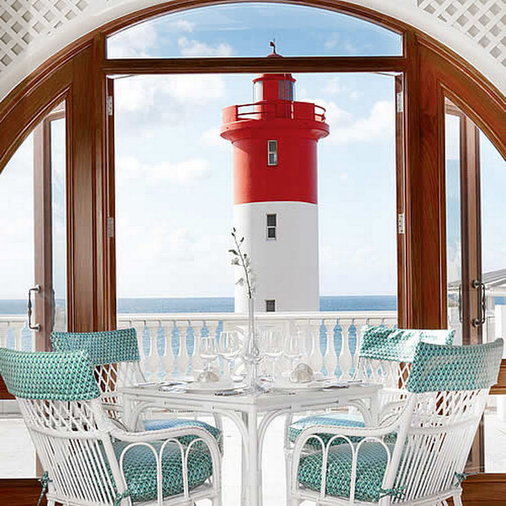 State-of-the-art window technology in an exquisite design: the Oyster Box Hotel in Durban.