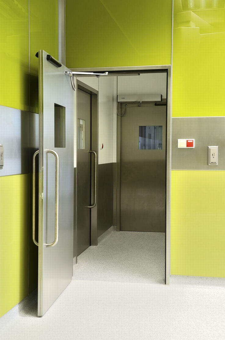 TSA 160 NT-F swing door systems.